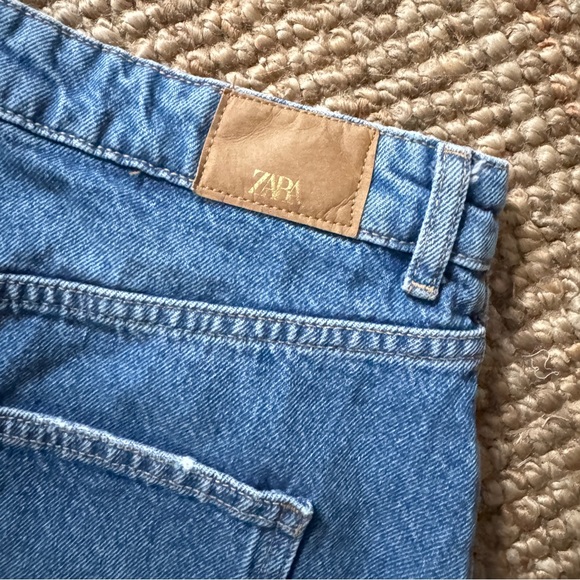 Zara Women's Blue Denim Shorts - Picture 3 of 7
